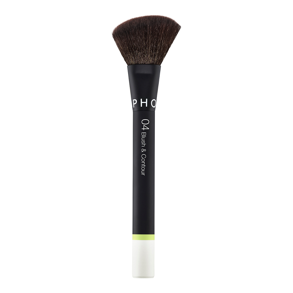 Essential Cheek Brush 04