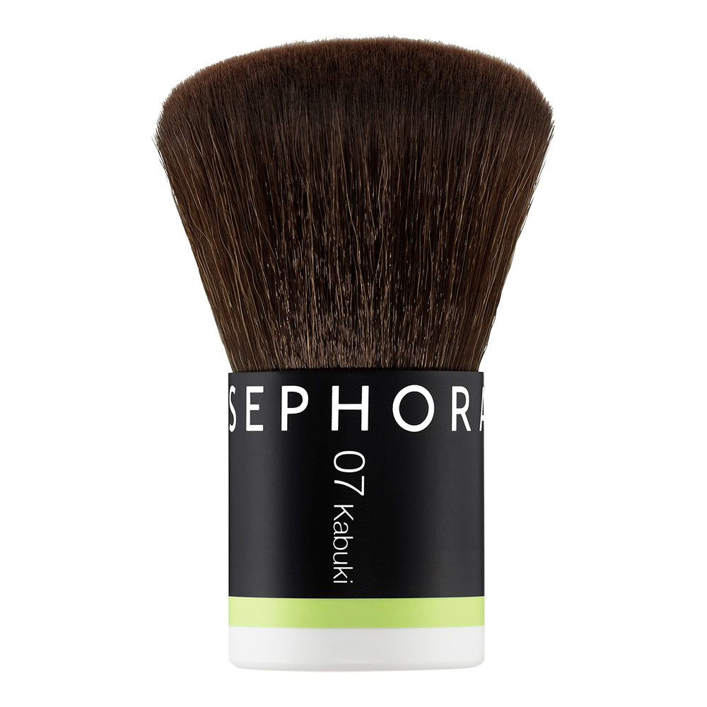 Essential Kabuki Brush 07