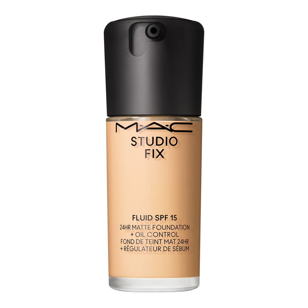 Studio Fix Fluid SPF 15 24HR Matte Foundation + Oil Control