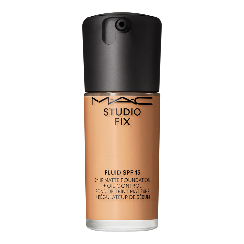 Studio Fix Fluid SPF 15 24HR Matte Foundation + Oil Control